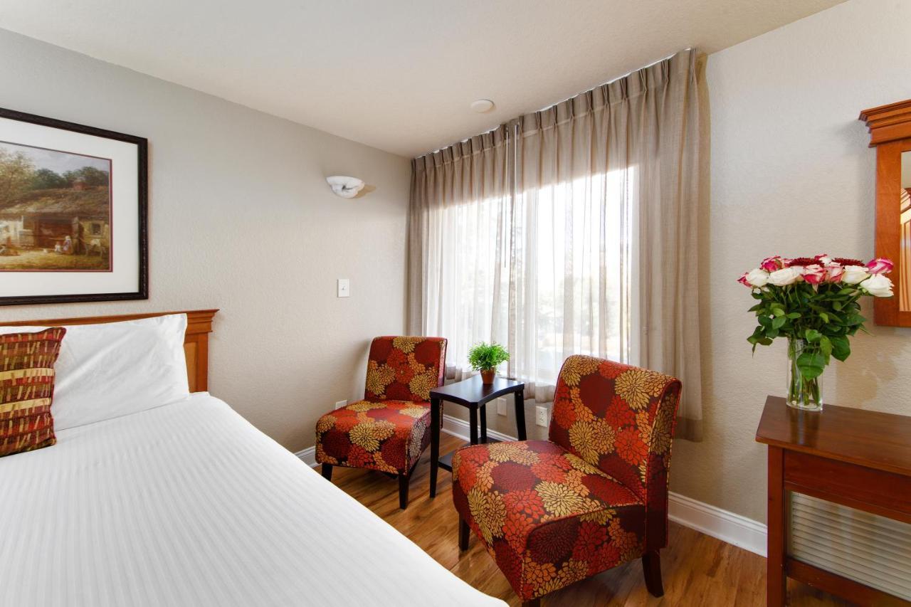 Stratford Inn Ашленд Экстерьер фото